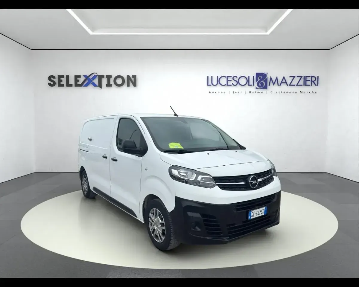 Usata Opel Vivaro-e Combi S 120 CV (88 kW) 2021 Bianco Monovolume