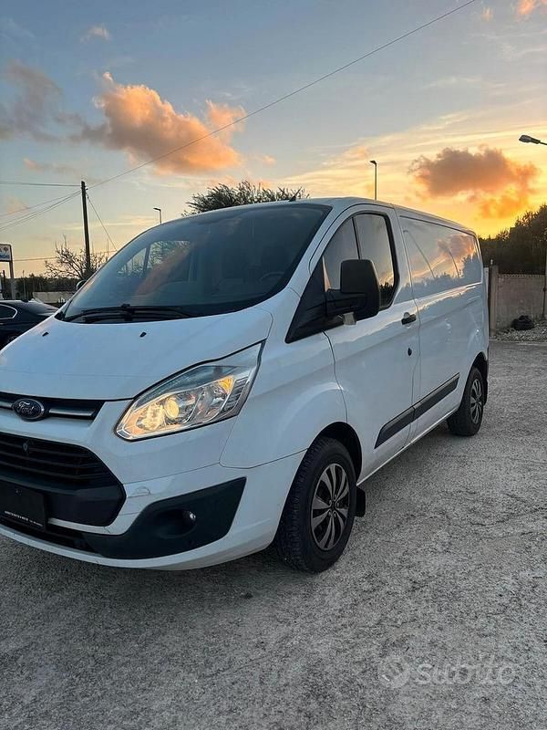 Usata Ford Transit Custom Trend 154 CV (113 kW) 2016 Bianco Berlina