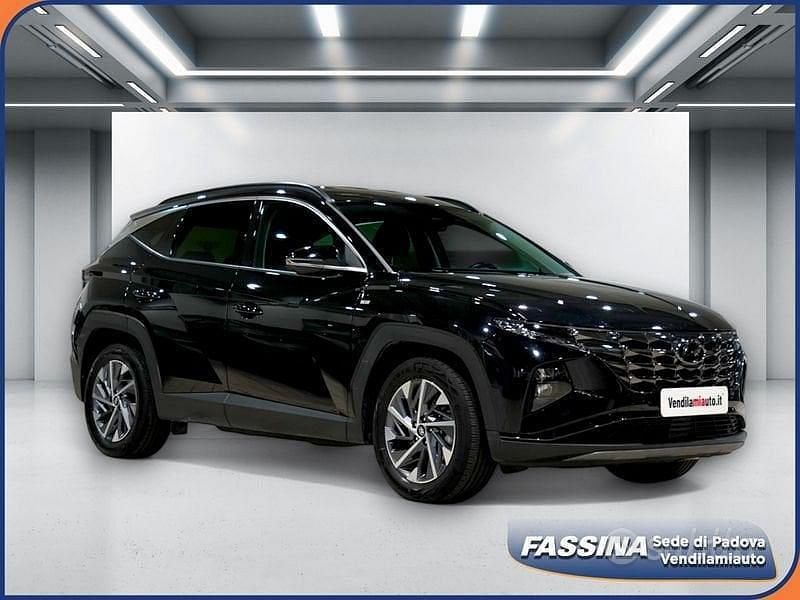 Nero Usata 2023 Hyundai Tucson SUV | 23.400 € (Super prezzo) - Immagine 1/4