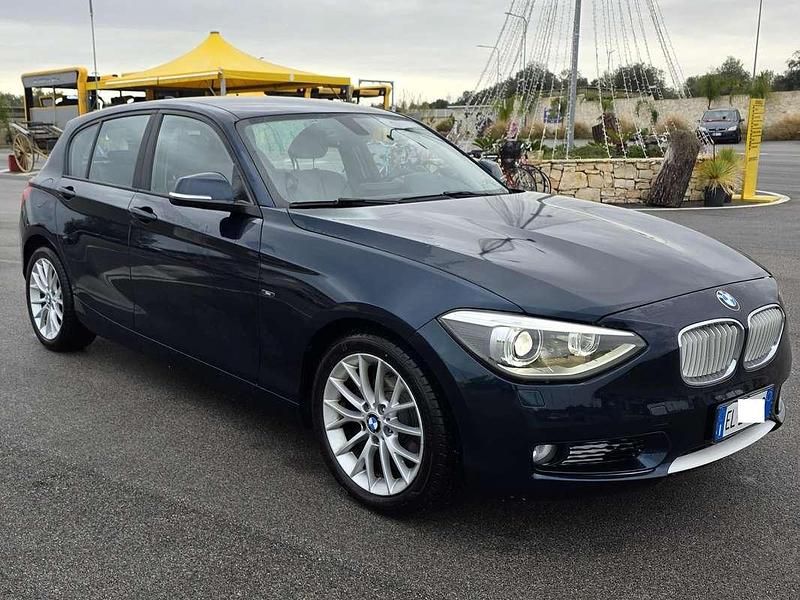 Usata BMW 120 Luxury Line 184 CV (135 kW) 2012 Blu/azzurro Utilitaria