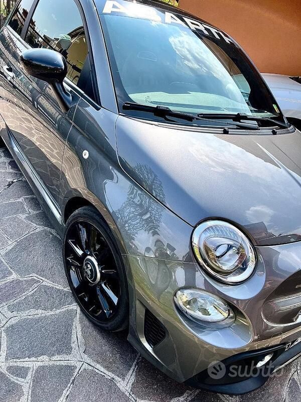 Usata 2019 Abarth 595 Due volumi | 17.900 € (Cara) - Immagine 1/4