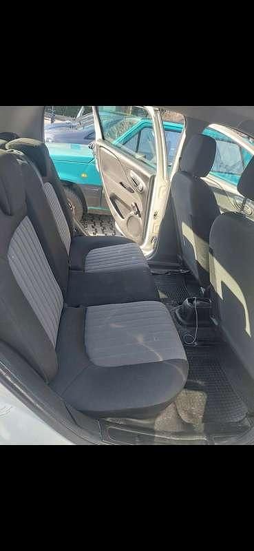 Usata Fiat Punto Lounge 95 CV (69 kW) 2017 Bianco Berlina