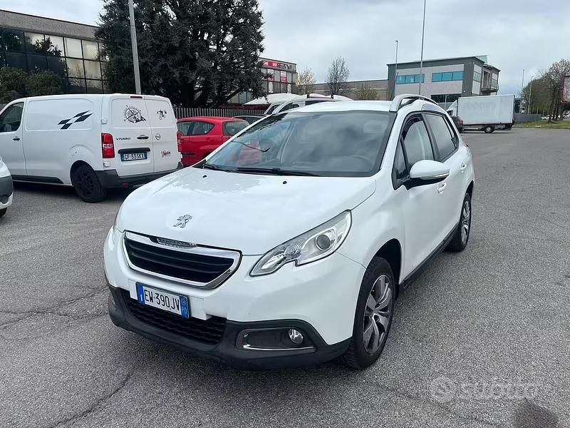 Usata Peugeot 2008 Active 68 CV (50 kW) 2014 Bianco SUV