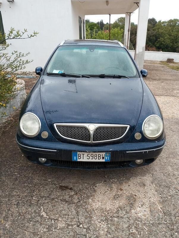Usata Lancia Lybra 2001 Blu Station wagon