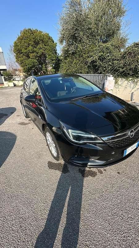 Usata Opel Astra Dynamic 110 CV (80 kW) 2018 Berlina