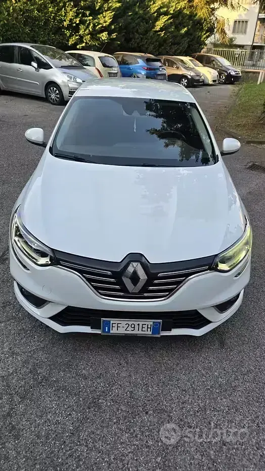 Usata Renault Mégane III Bose Edition 131 CV (96 kW) 2016 Bianco Berlina