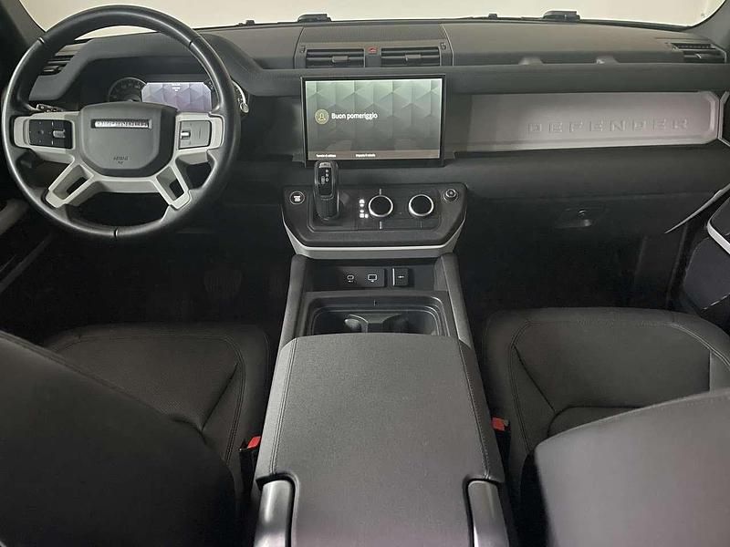 Usata Land Rover Defender SE 249 CV (183 kW) 2022 Santorini black SUV