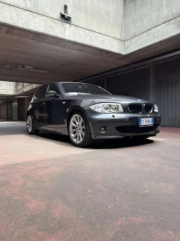Usata BMW 120 Efficient Dynamics 163 CV (119 kW) 2005 Grigio Utilitaria