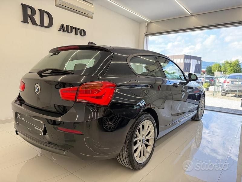 Usata BMW 116 Urban Line 116 CV (85 kW) 2015 Nero Utilitaria