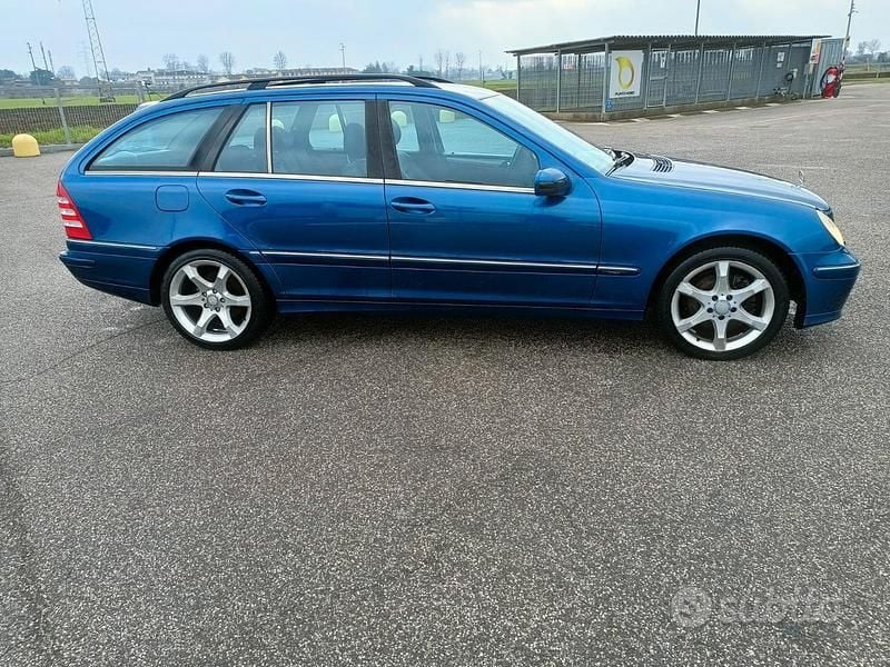 Usata Mercedes C320 2006 Blu Station wagon