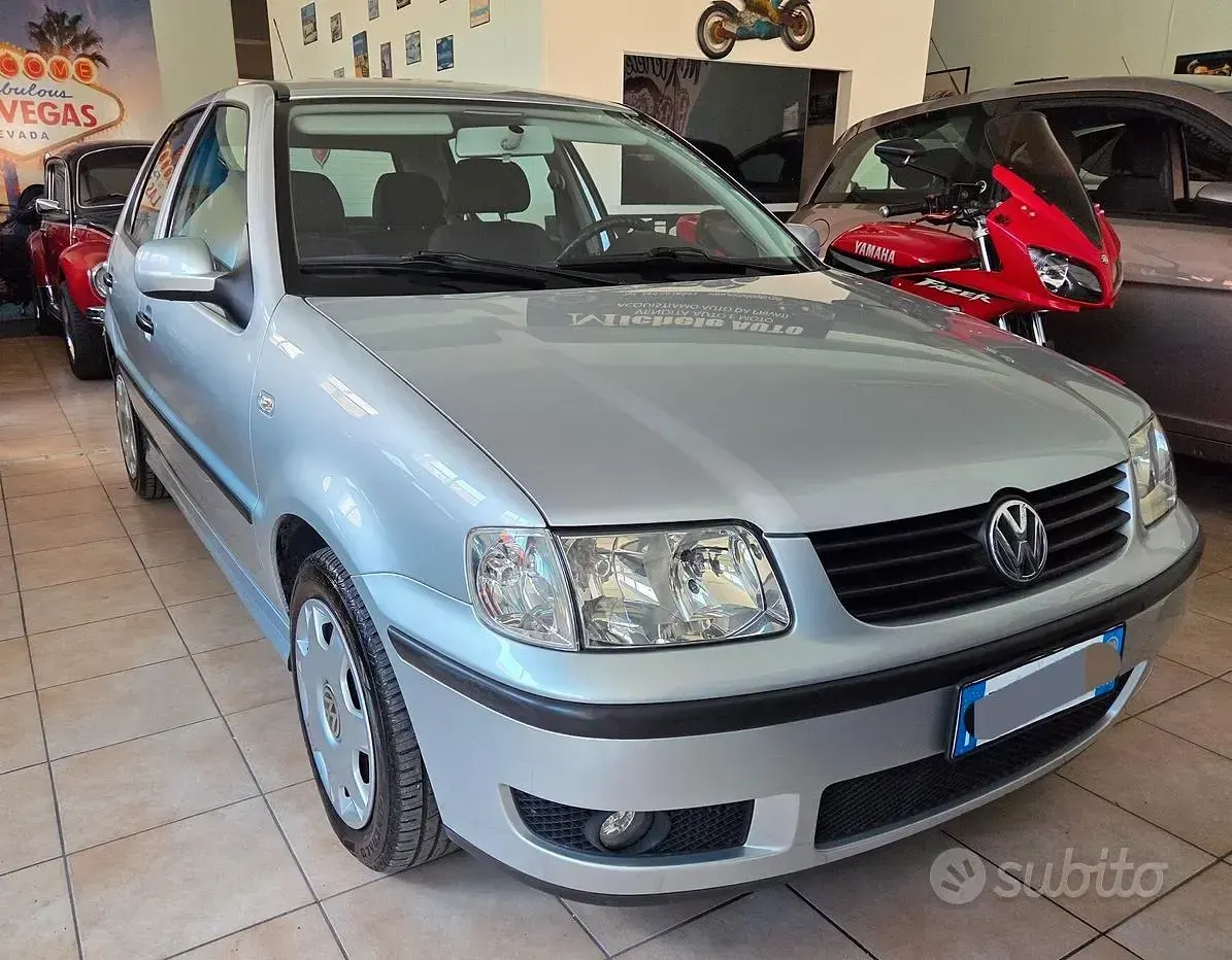 Usata VW Polo Highline 75 CV (55 kW) 2000 Grigio Utilitaria