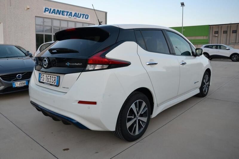Usata Nissan Leaf Acenta 89 kW (122 CV) 2018 Bianco Utilitaria