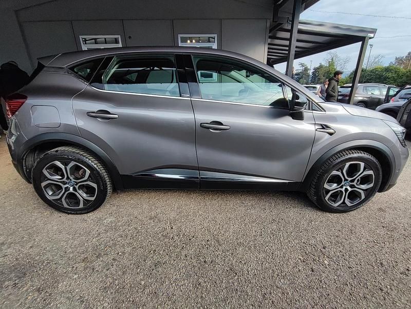 Usata Renault Captur Initiale Paris 92 CV (67 kW) 2020 Grigio SUV