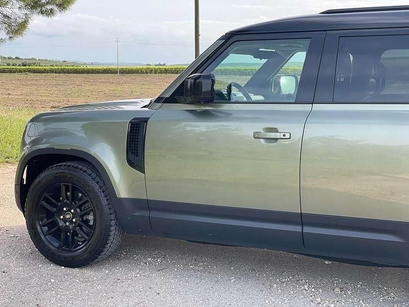 Usata Land Rover Defender 241 CV (177 kW) 2020 Verde SUV