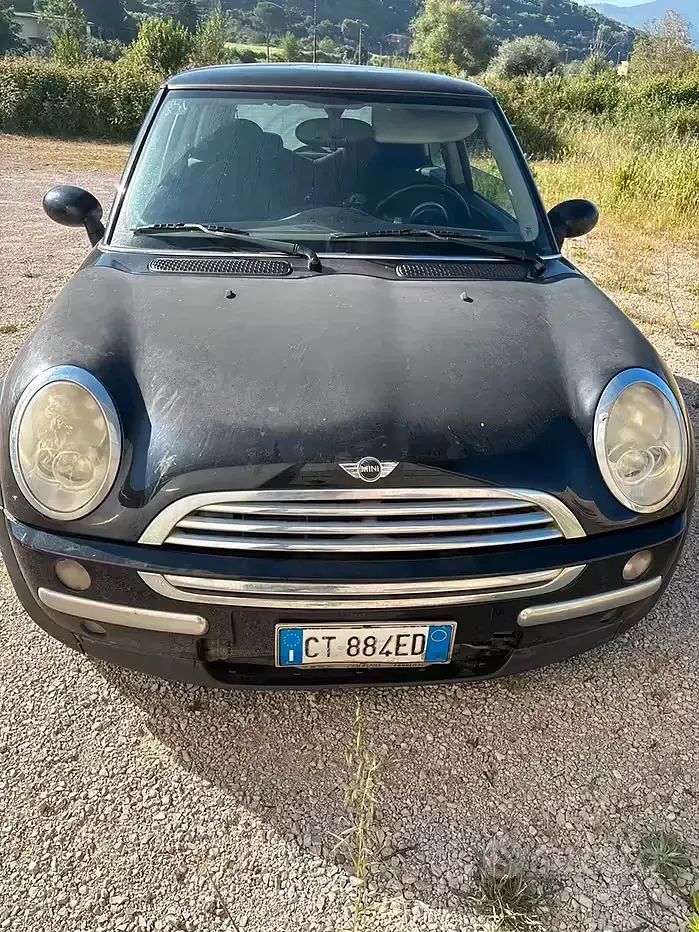 Begagnad Mini One D 88 HK (64 kW) 2005 Svart Halvkombi