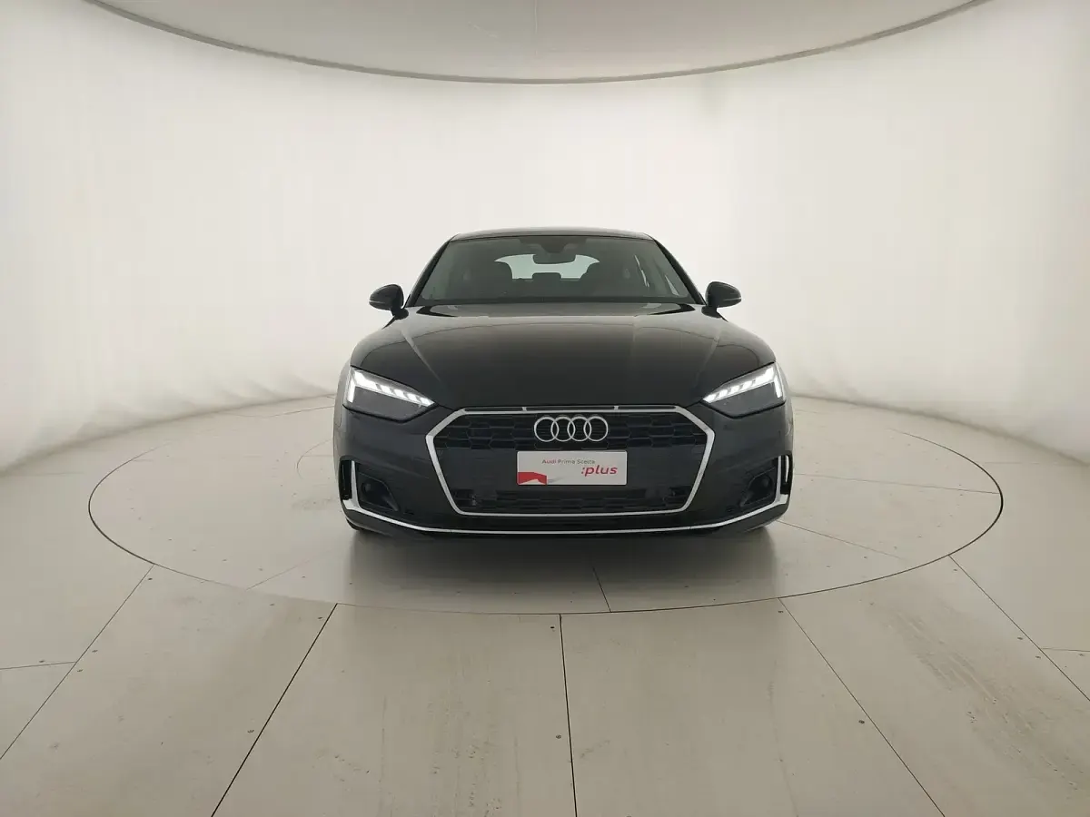 Nuova Audi A5 Sportback Advanced 204 CV (150 kW) 2025 Nero brillante Utilitaria