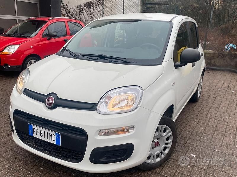 Usata 2018 Fiat Panda Easy Due volumi | 7800 € (Ottimo prezzo) - Immagine 1/4