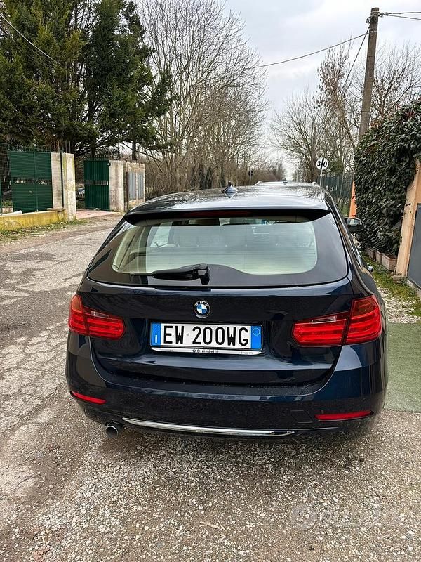 Usata BMW 316 Luxury Line 116 CV (85 kW) 2014 Blu/azzurro Station wagon