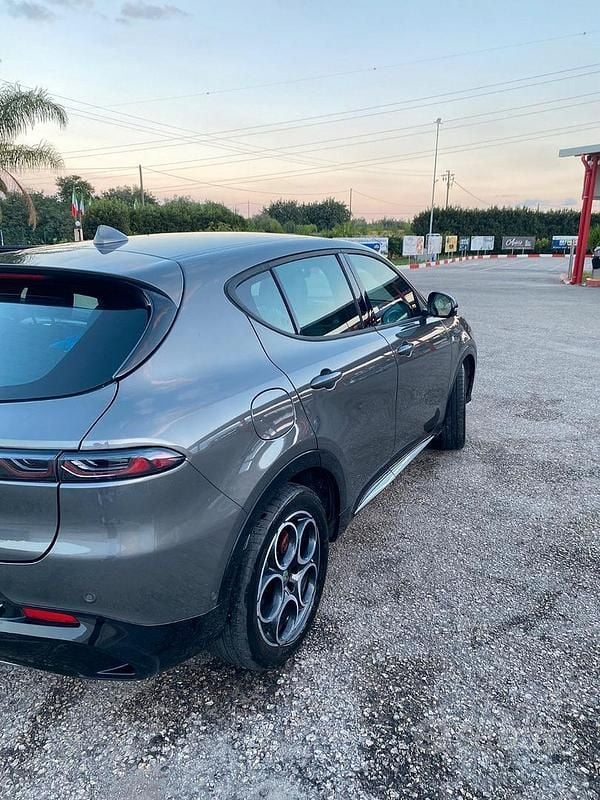 Usata Alfa Romeo Tonale Sprint 130 CV (95 kW) 2024 Grigio SUV