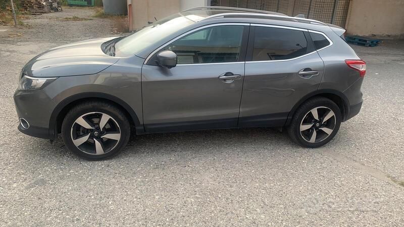 Usata 2017 Nissan Qashqai SUV | 12.500 € (Buon prezzo) - Immagine 1/4