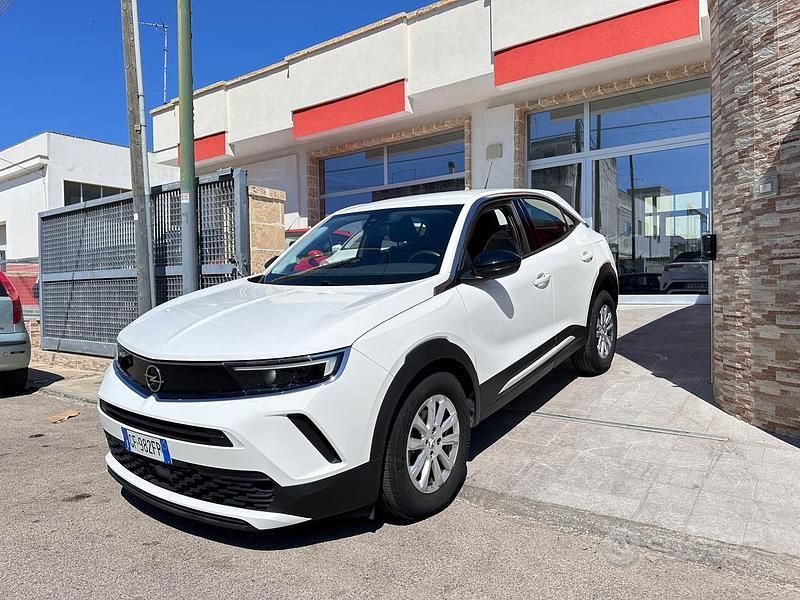 Bianco Usata 2021 Opel Mokka Edition SUV | 16.900 € (Buon prezzo) - Immagine 1/4
