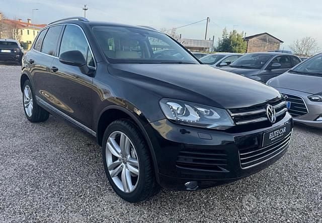 Usata VW Touareg Executive 240 CV (176 kW) 2011 Nero SUV