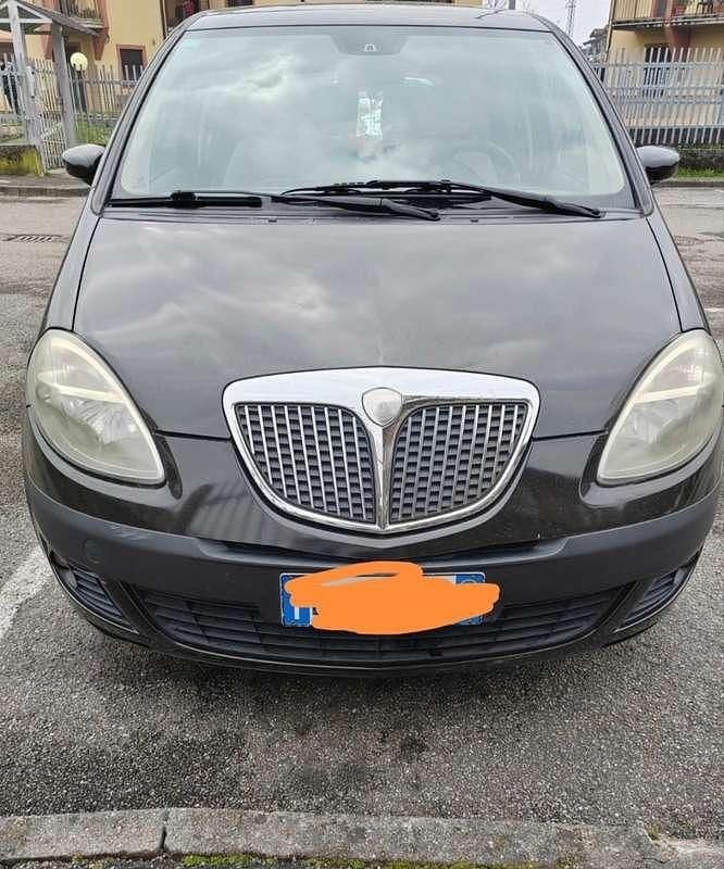 Usata Lancia Musa 95 CV (69 kW) 2006 Monovolume