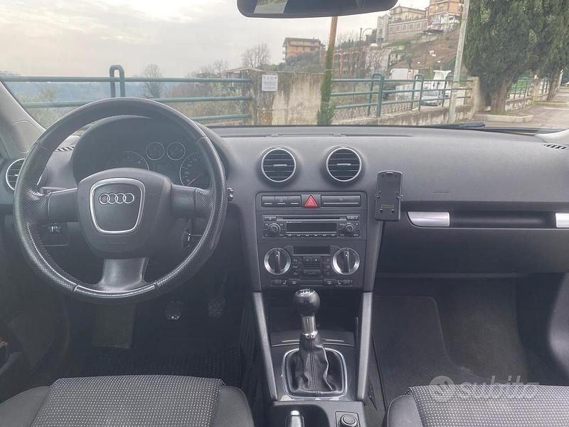 Usata Audi A3 Ambition 140 CV (102 kW) 2005 Grigio Utilitaria