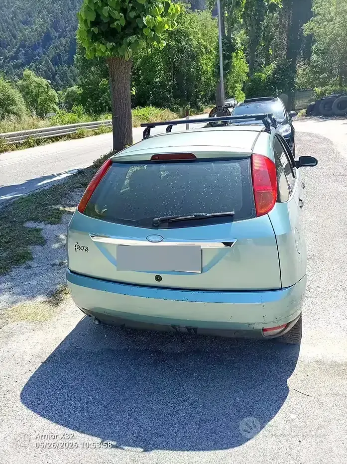 Usata Ford Focus 90 CV (66 kW) 2001 Verde Berlina