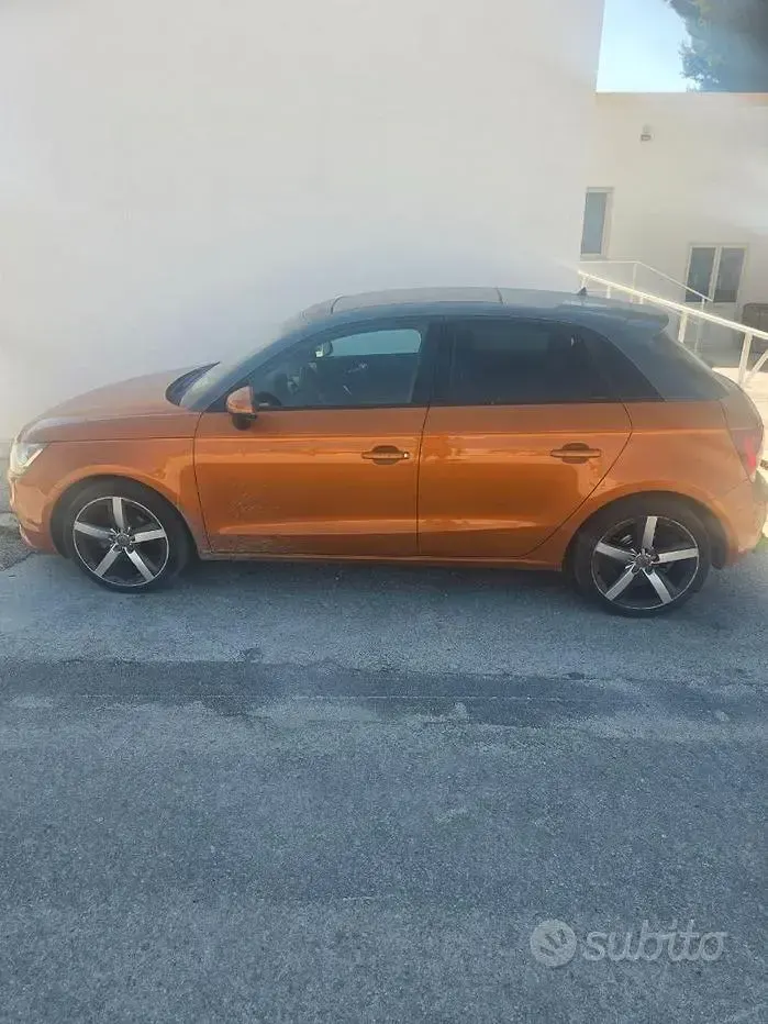 Usata Audi A1 90 CV (66 kW) 2013 Arancione Utilitaria