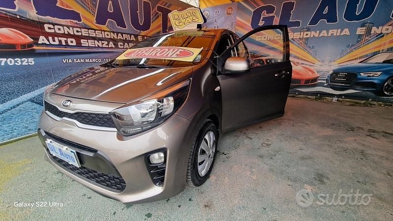 Usata Kia Picanto Active 67 CV (49 kW) 2018 Marrone Utilitaria