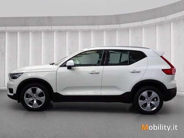 Usata Volvo XC40 Business Edition 163 CV (119 kW) 2020 Bianco SUV