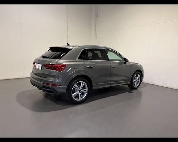 Usata Audi Q3 S-Line 150 CV (110 kW) 2024 Grigio chronos metallizzato SUV