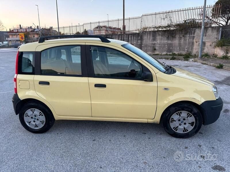 Usata Fiat Panda 54 CV (39 kW) 2004 Giallo Utilitaria