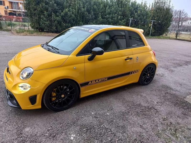 Usata Abarth 595 Competizione 179 CV (131 kW) 2019 Giallo Utilitaria