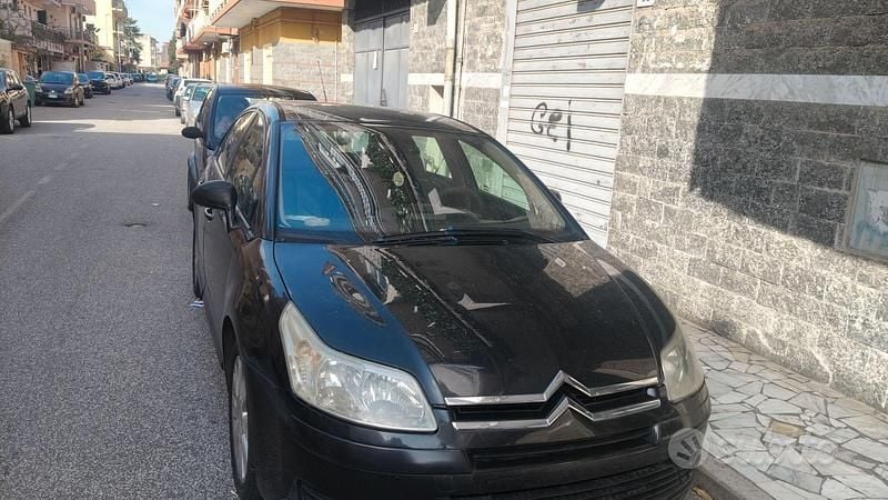 Occasion Citroën C4 109 ch (80 kW) 2005 Noir Citadine