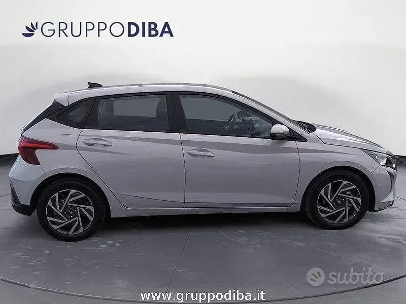 Novo Hyundai i20 90 HP (66 kW) 2026 Cinzento Citadino