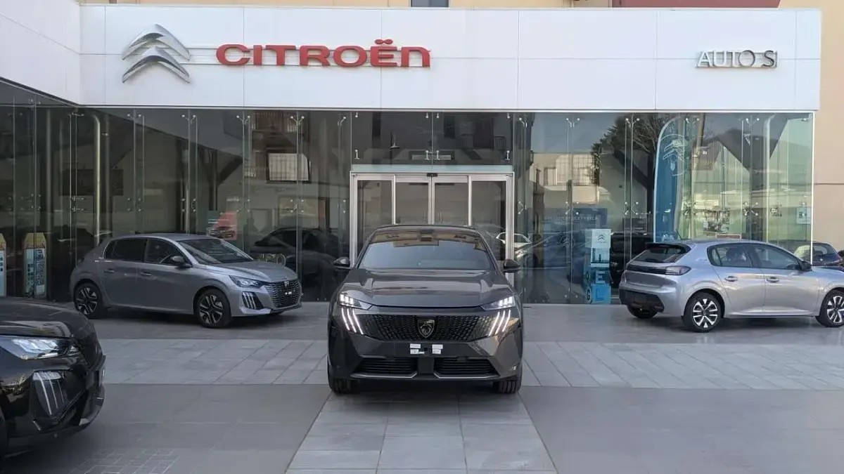 Nuova Peugeot 3008 GT 136 CV (100 kW) 2026 Blu SUV