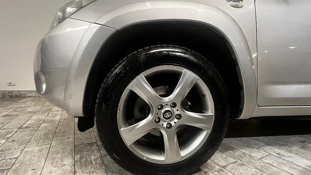 Usata Toyota RAV4 Luxury 177 CV (130 kW) 2009 Grigio SUV