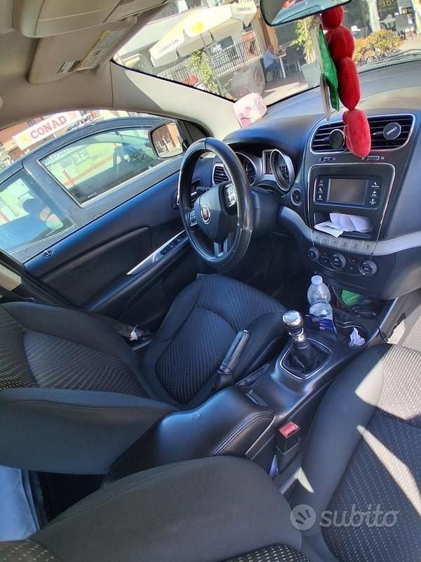 Usata Fiat Freemont 140 CV (102 kW) 2011 Bianco SUV