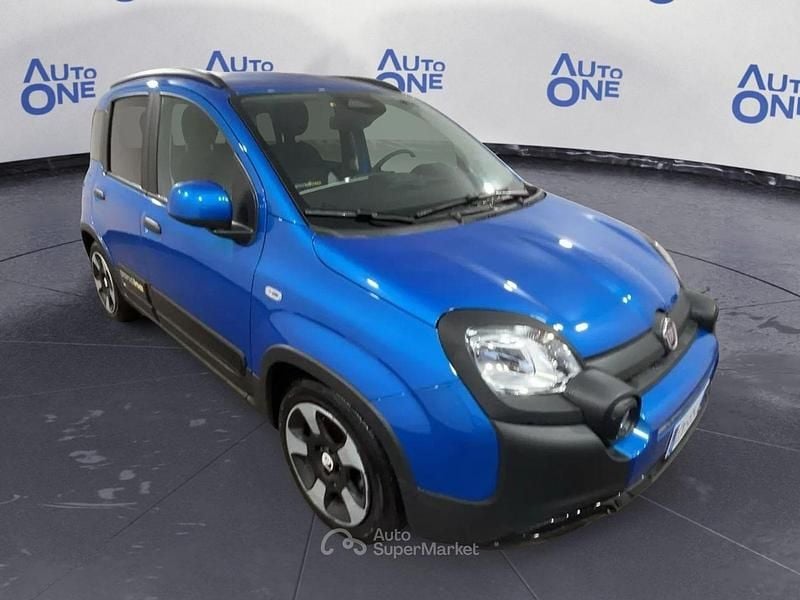 Usata Fiat Panda Cross Cross 69 CV (50 kW) 2025 Verde Utilitaria