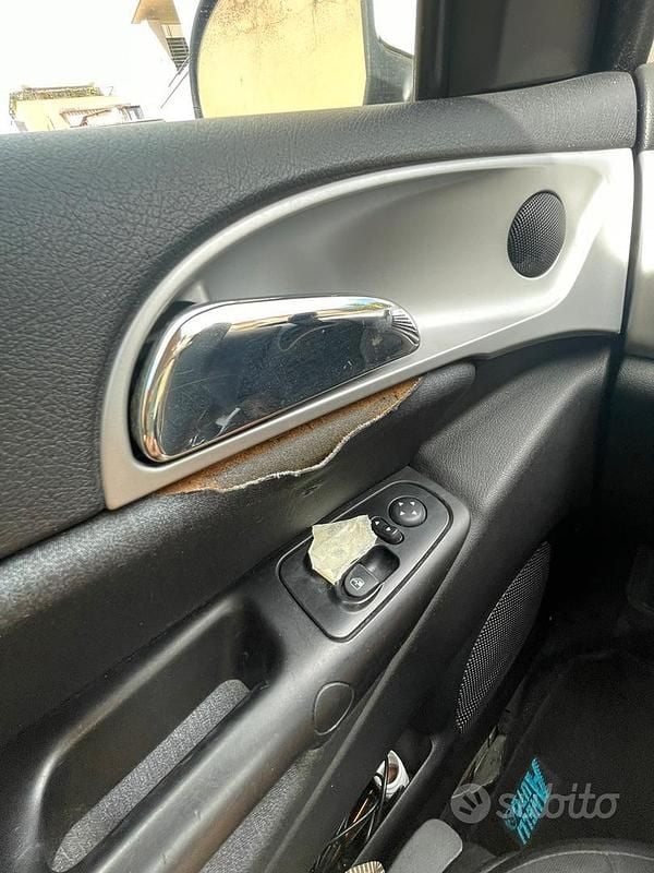 Usata Lancia Ypsilon 69 CV (50 kW) 2010 Bianco Utilitaria