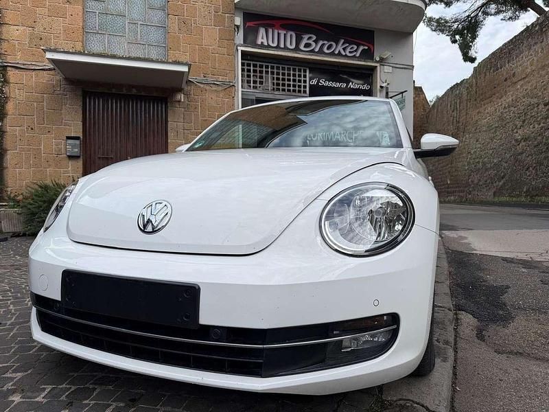 Usata VW Beetle 105 CV (77 kW) 2013 Bianco Utilitaria