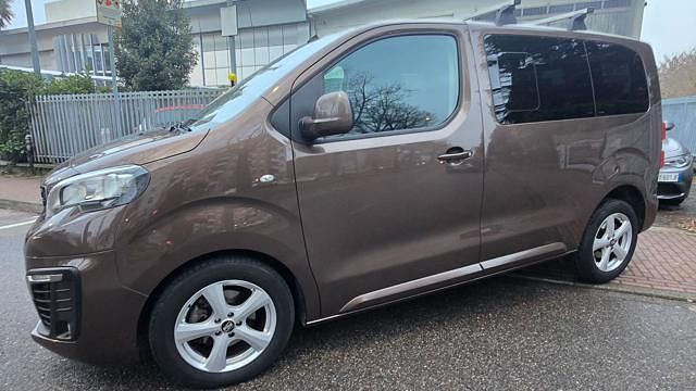 Usata Peugeot Traveller 120 CV (88 kW) 2020 Marrone Monovolume