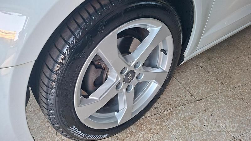 Usata Audi A3 Business 110 CV (80 kW) 2017 Bianco Berlina