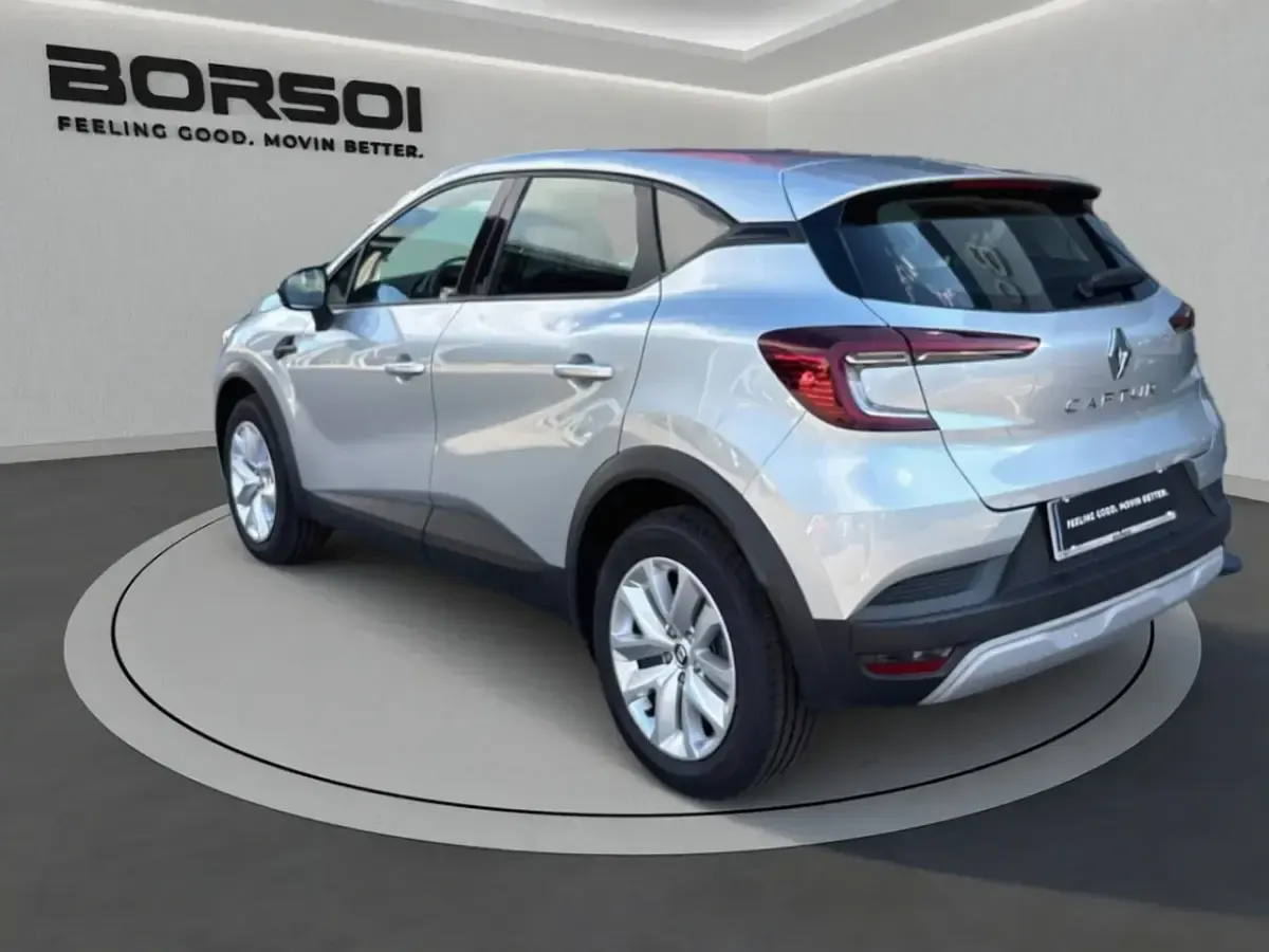 Usata Renault Captur Equilibre 101 CV (74 kW) 2022 Grigio chiaro SUV