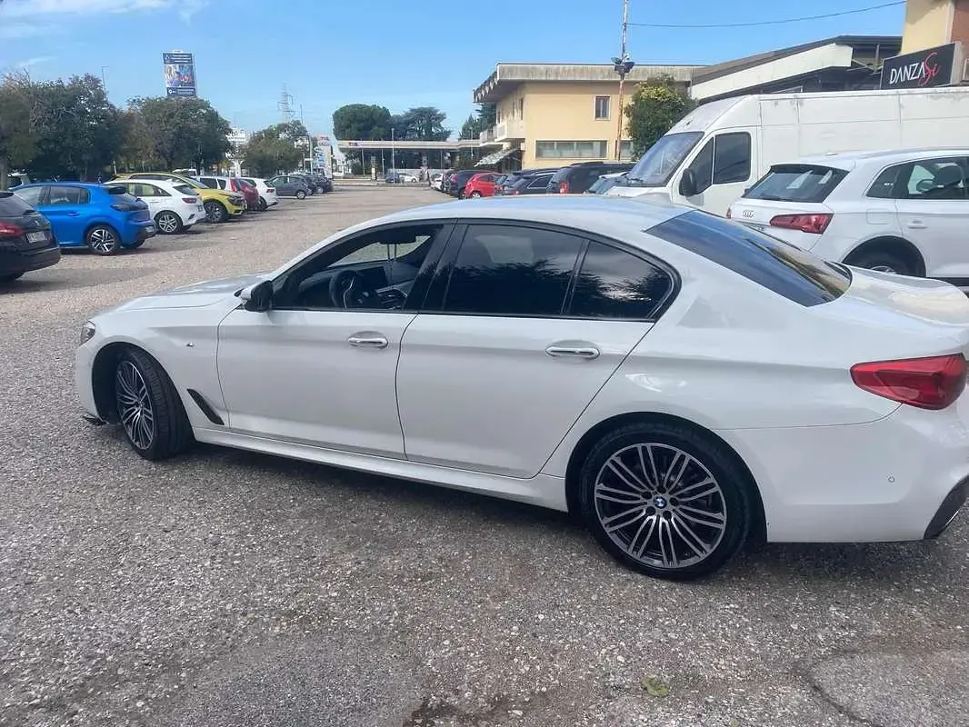 Usata BMW 520 Sport Line 190 CV (139 kW) 2017 Bianco Berlina