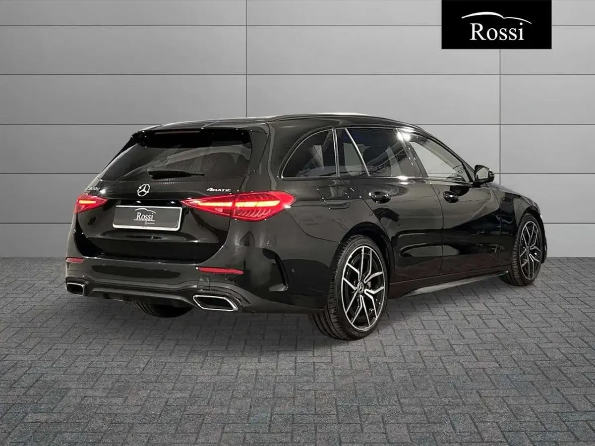 Usata Mercedes C220 Premium 200 CV (147 kW) 2022 Nero metallizzato Station wagon
