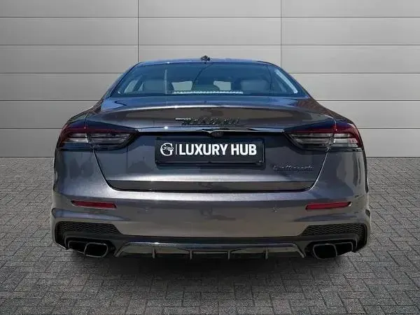 Usata Maserati Quattroporte 581 CV (427 kW) 2021 Grigio daytona Berlina
