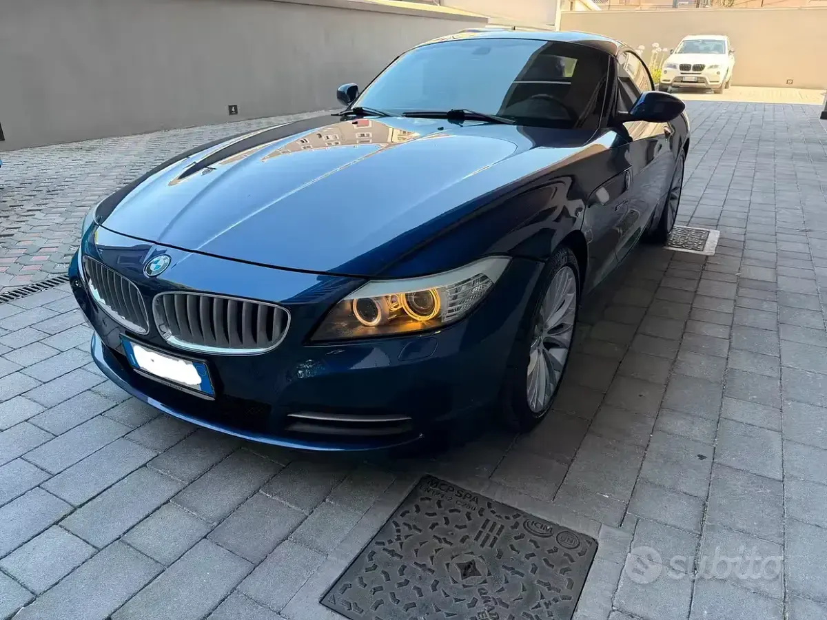 Usata BMW Z4 204 CV (150 kW) 2010 Bluazzurro Cabrio